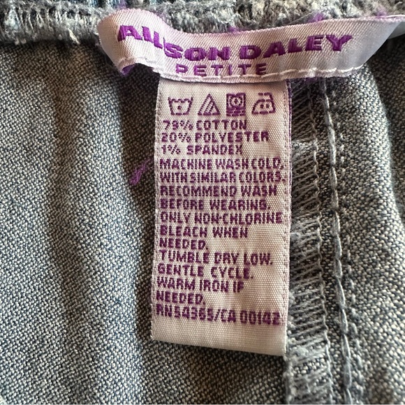 Allison Daley Women's Blue Straight Leg Jeans Pull-On Size 12PS - Picture 2 of 10